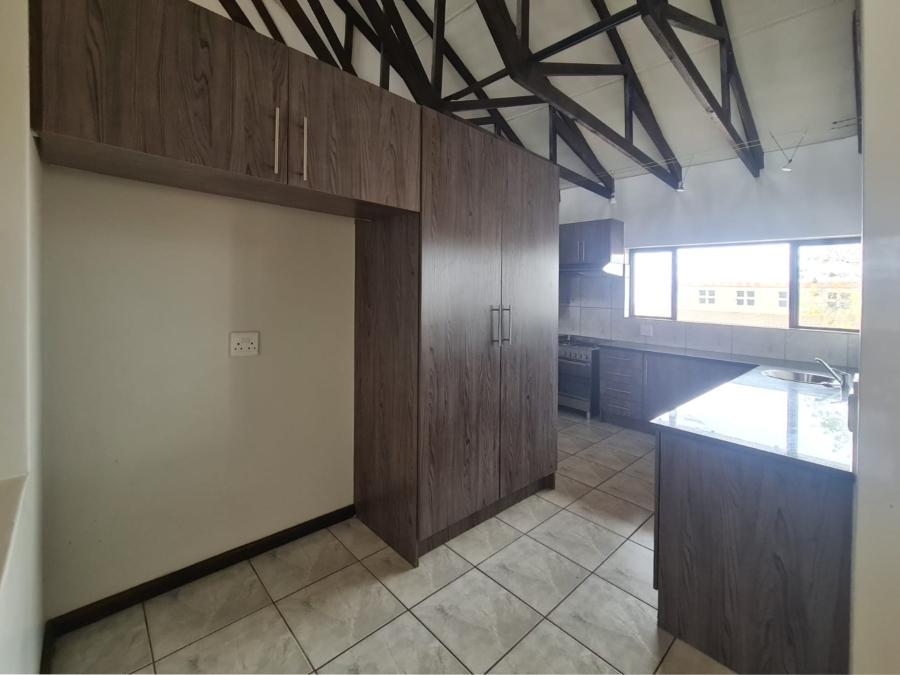 To Let 4 Bedroom Property for Rent in Xanadu Eco Park North West